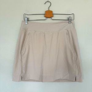 Athleta SoHo Skort in Abalone Grey size 6